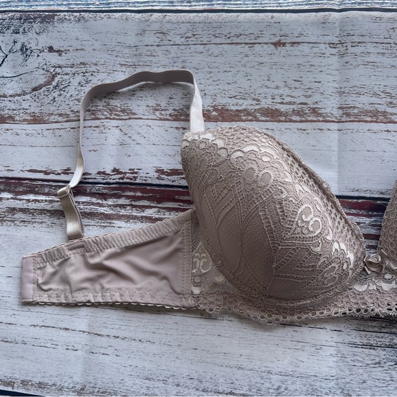 Rene Rofe Smart & Sexy Elegant Lace Underwire Push-up Bra - Cream - Picture 2 of 11